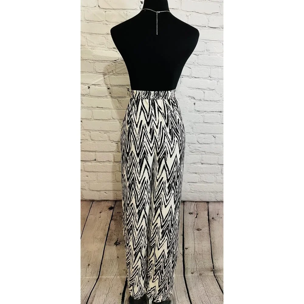 CLAUDIA RICHARD Pants - Picture 2 of 2